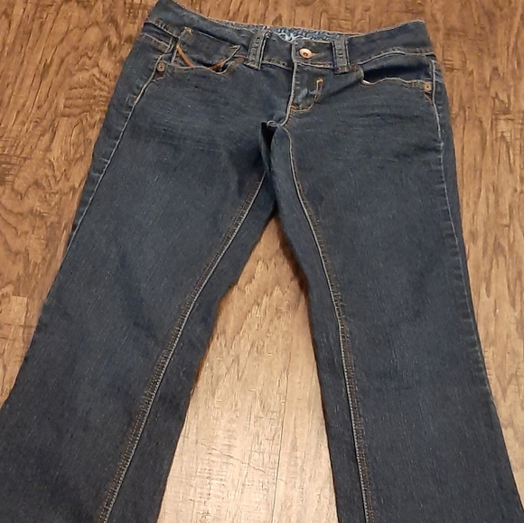 XOXO Dark Wash low rise Jeans. - Picture 1 of 5